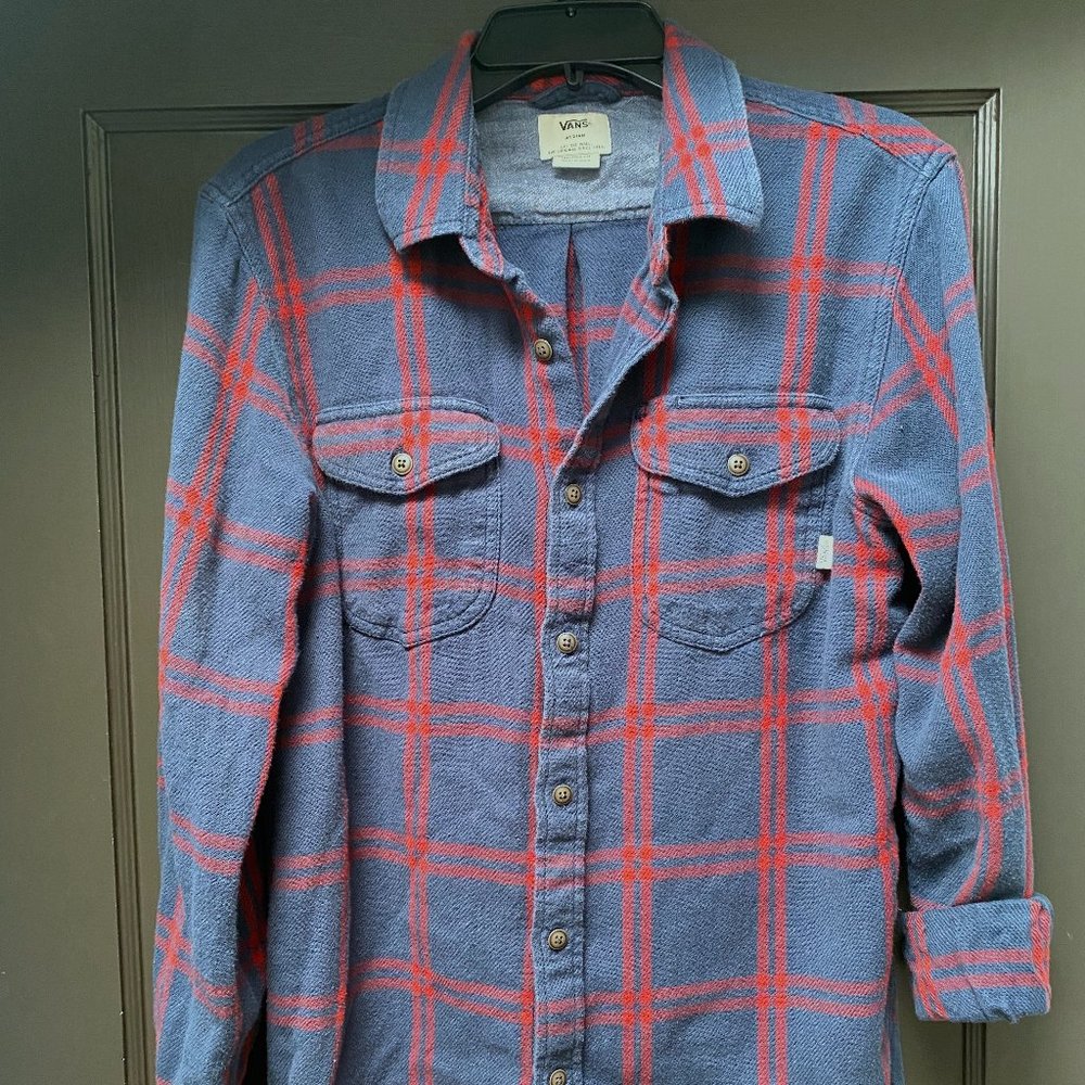 VANS off the wall Plaid Flannel Button down shirt